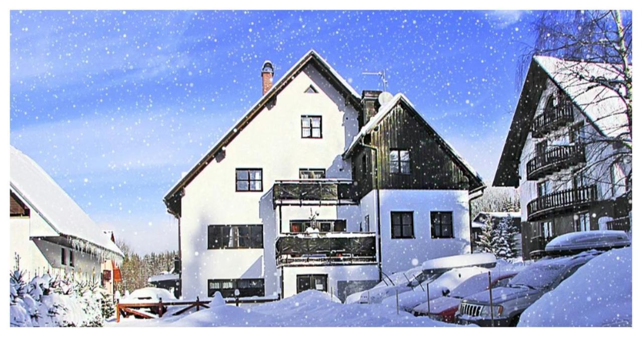 Hotel U Bernardýna Harrachov Exterior foto